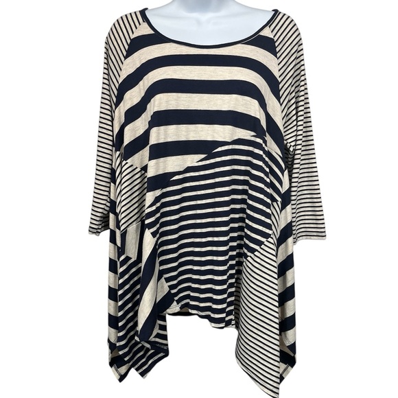 Striped Navy and Cream Top size large - Picture 1 of 8